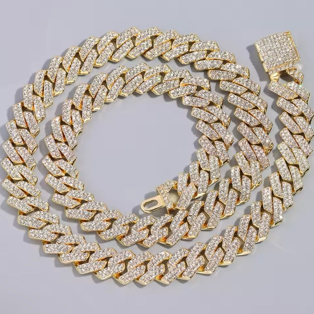 Cuban Link Chain For Mens Women Iced Out Necklace 18” - Picture 6 of 8